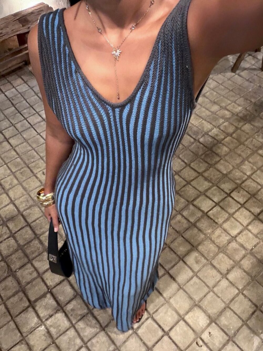 Blue Elegant Women's Striped Knit Long V-Neck Dress - Picture 5 of 7